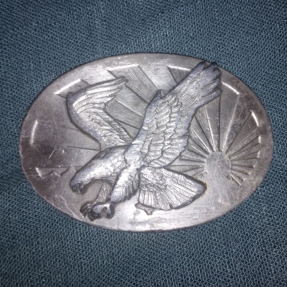 Vintage 1988 Siskiyou P40 Flying Eagle and Sun Pewter Belt Buckle EUC